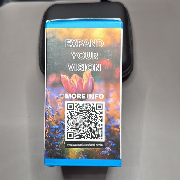 Clip Fill Light - Black - Picture 3 of 4